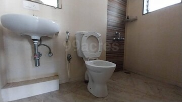Bathroom in 1 BHK Apartment at Spring Grove Uno Society, Kandivali East – for Rent