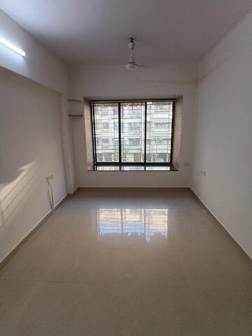 Room in 1 BHK Apartment at Lokhandwala Infrastructure Spring Leaf, Kandivali East – for Rent