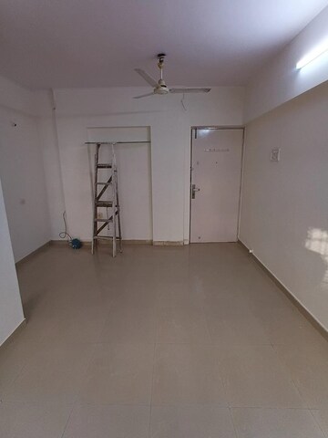 1 BHK Apartment For Rent in Lokhandwala Infrastructure Spring Leaf, Kandivali East