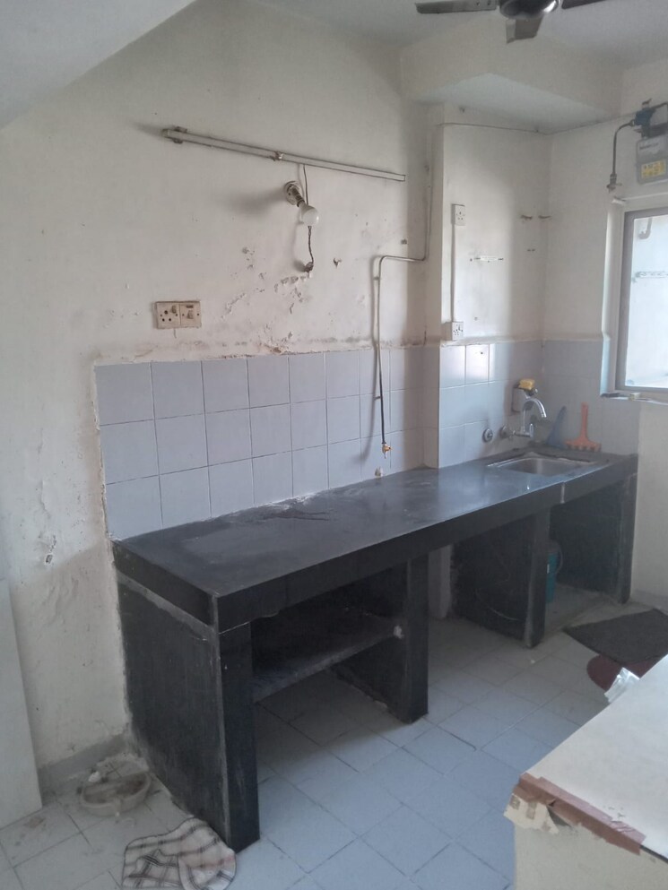 Kitchen, lokhandwala-whispering-palms 1 Bedroom 450 Sq.Ft. Apartment In Kandivali East Mumbai 9624632