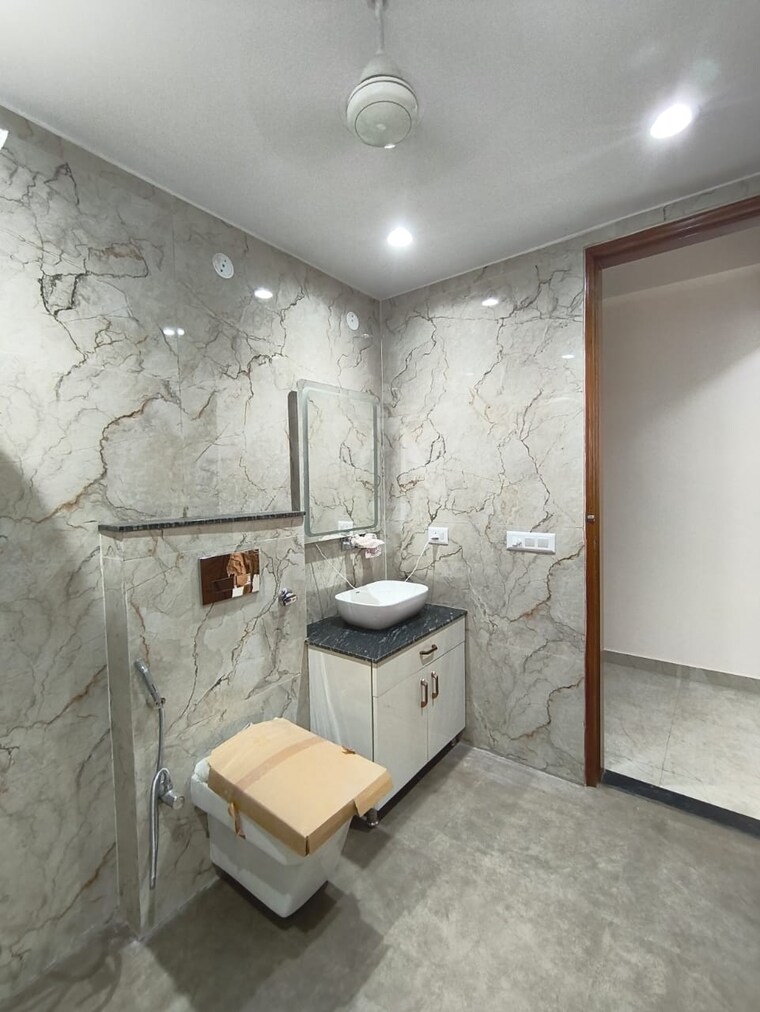 Bathroom, ansal-api-versalia 4 Bedroom 2970 Sq.Ft. Builder Floor In Sector 67a Gurgaon 9624660