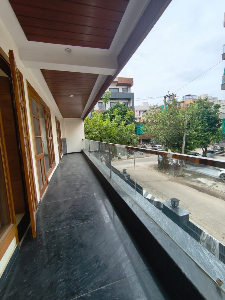 Balcony, ansal-api-versalia 4 Bedroom 2970 Sq.Ft. Builder Floor In Sector 67a Gurgaon 9624660