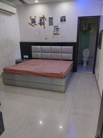 Room in 3 BHK Apartment at RPS Savana, Sector 88 – for Rent