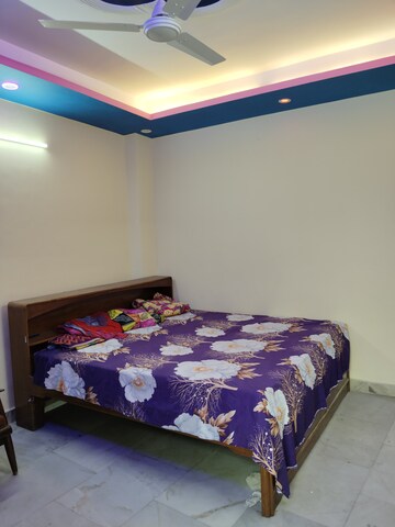Bedroom in 2 BHK Apartment at Khirki Extension – for Rent