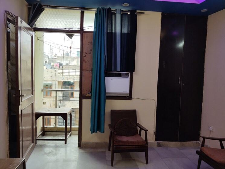 Room, khirki extension 2 Bedroom 800 Sq.Ft. Apartment In Khirki Extension Delhi 9624655