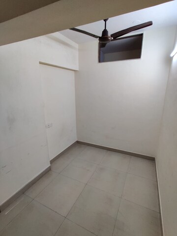 Room in 1 BHK Apartment at Sai Swaroop Apartments, Chembur – for Rent