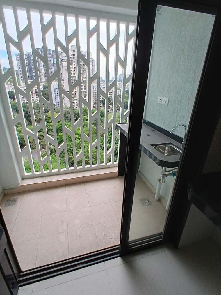 Balcony, lodha-woods 3 Bedroom 1026 Sq.Ft. Apartment In Kandivali East Mumbai 9624671