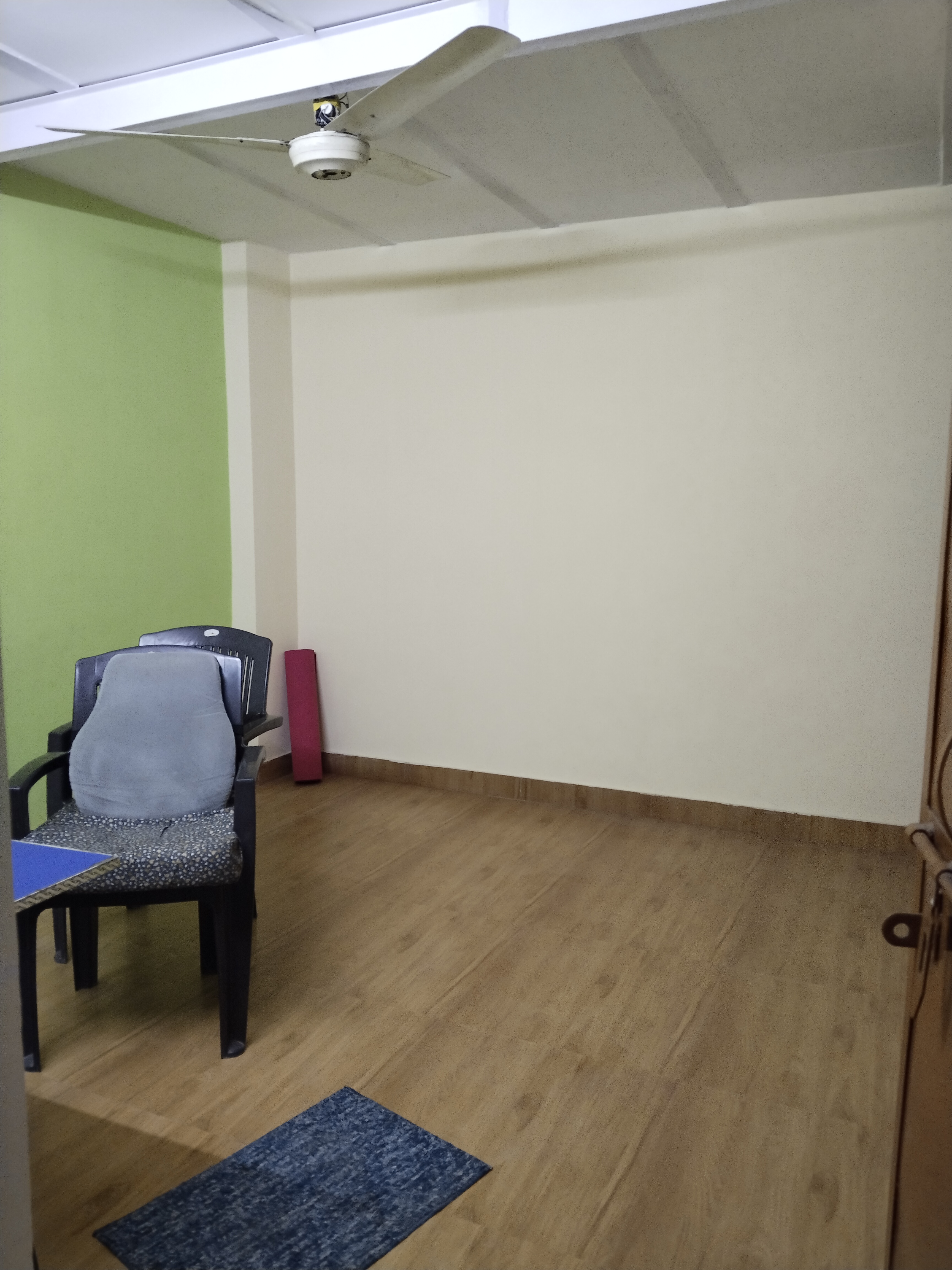 1 Rk+ Pooja Room Apartment For Rent in R Block Khirki Extension 
