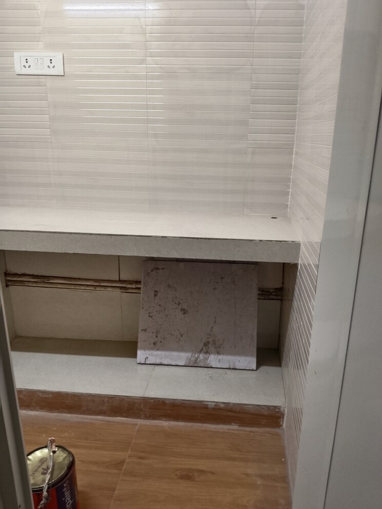 Kitchen, khirki extension 1 RK 300 Sq.Ft. Apartment In Khirki Extension Delhi 9624676