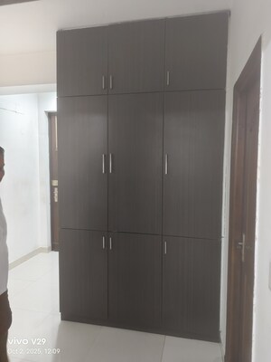 Furnished Amenities in 3 BHK Apartment at Manmeet Housing Society, Sector 51 – for Sale