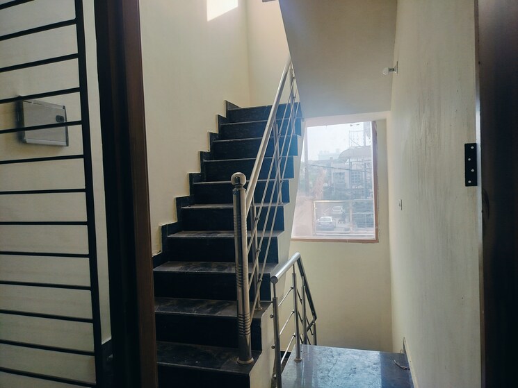 undefined, patiala road 4 Bedroom 2200 Sq.Ft. Independent House In Patiala Road Zirakpur 9624698