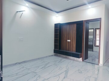 Room in 4 BHK Independent House at Patiala Road – for Sale