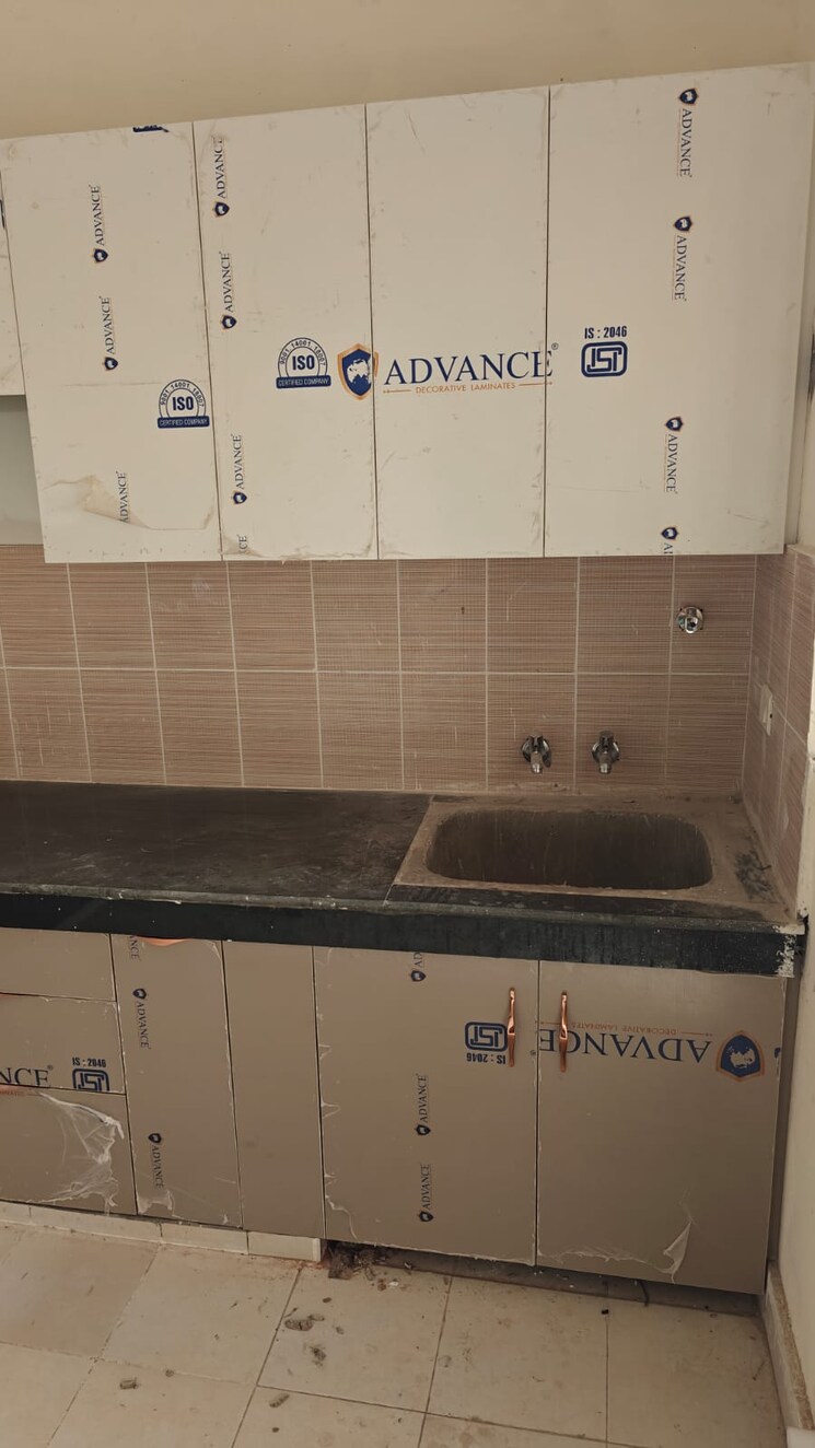 Bathroom, upavp-ganga-yamuna-and-hindon-enclave 2 Bedroom 1100 Sq.Ft. Apartment In Pratap Vihar Ghaziabad 9624686