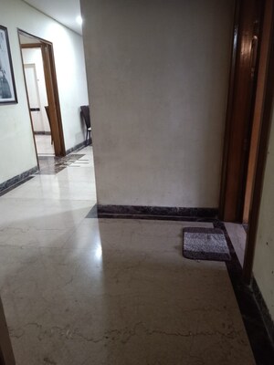 Room in 3 BHK Apartment at Kalpataru Sparkle, Bandra East – for Rent