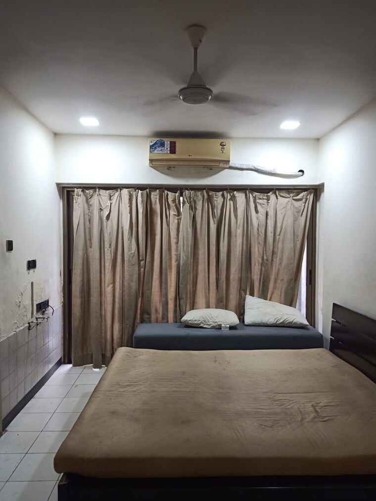 Bedroom, kalpataru-sparkle 3 Bedroom 1900 Sq.Ft. Apartment In Bandra East Mumbai 9624722