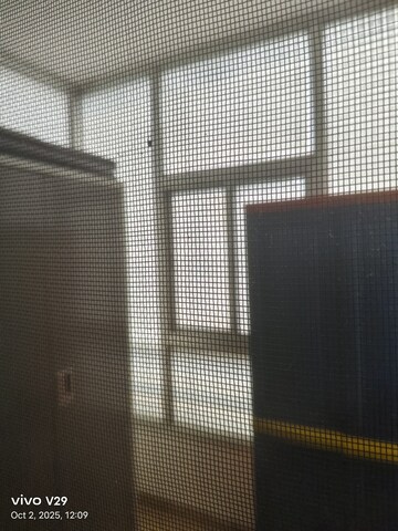 Room in 4 BHK Apartment at Aviation Heights, Sector 52 – for Sale