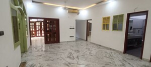 Room in 3 BHK Apartment at Safdarjung Enclave – for Rent