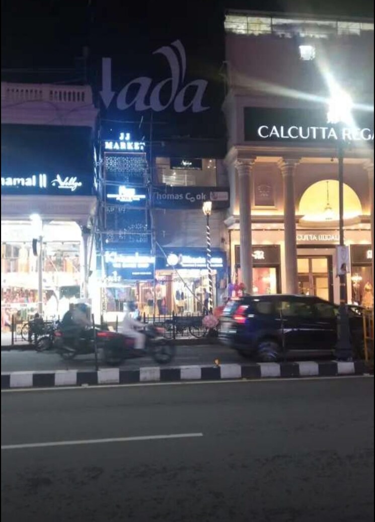 Exterior View, hazratganj Commercial Office Space 750 Sq.Ft. In Hazratganj Lucknow 9624753