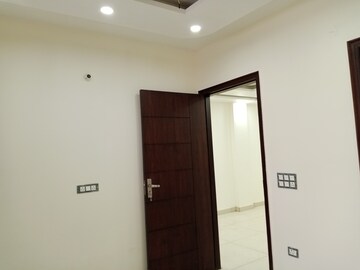Furnished Amenities in 3 BHK Builder Floor at Puri Kohinoor, Sector 89 – for Sale