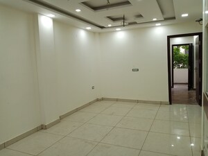 Room in 3 BHK Builder Floor at Puri Kohinoor, Sector 89 – for Sale