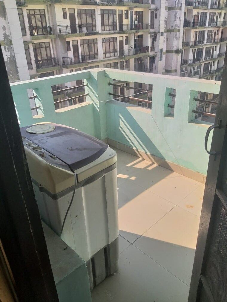 Balcony, ambala highway 2 Bedroom 1500 Sq.Ft. Apartment In Ambala Highway Zirakpur 9624785