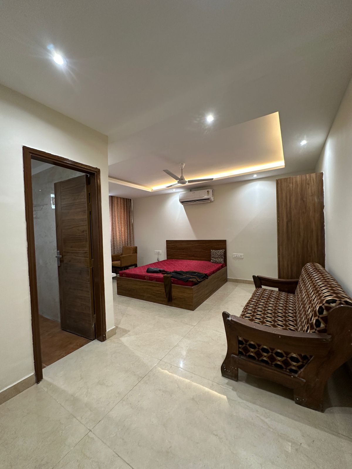 1 BHK + Pooja Room Apartment For Rent in NK Savitry Enclave
