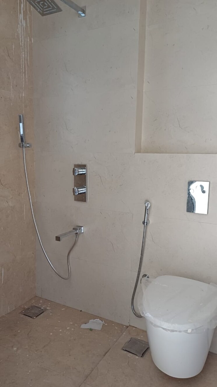 Bathroom, neminath-nemi-bhavan 2 Bedroom 629 Sq.Ft. Apartment In Goregaon West Mumbai 9624813