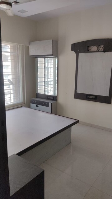 1 BHK Apartment For Sale in Oxford Navrang Oasis, Goregaon West