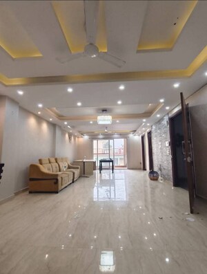 2 BHK Builder Floor For Rent in Saket