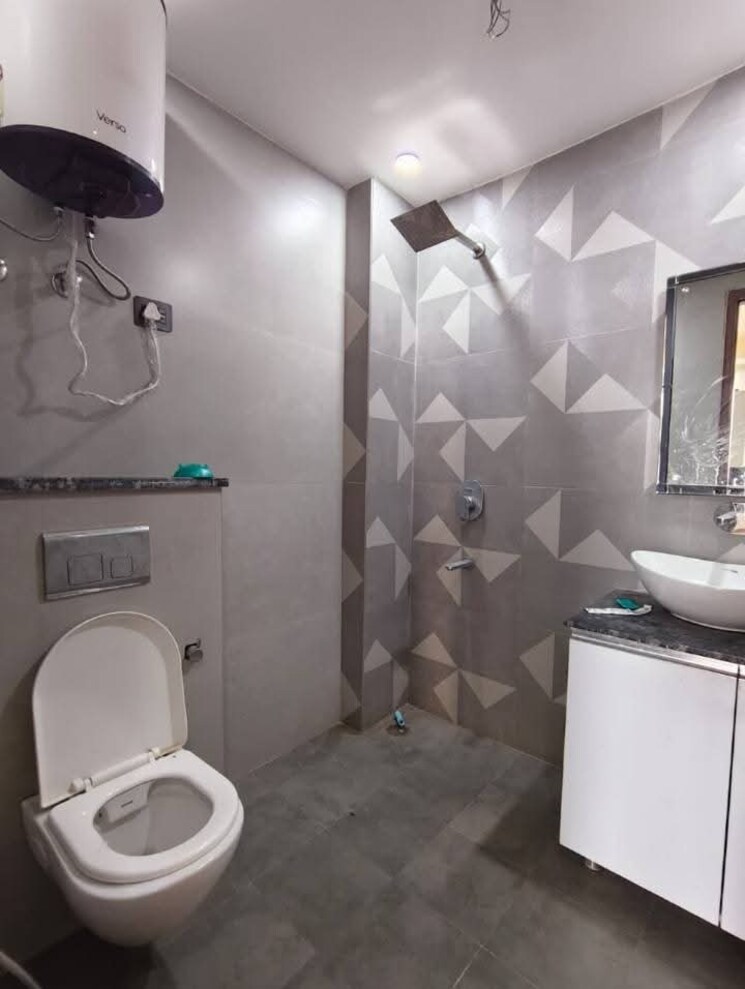 Bathroom, saket 2 Bedroom 1250 Sq.Ft. Builder Floor In Saket Delhi 9624848
