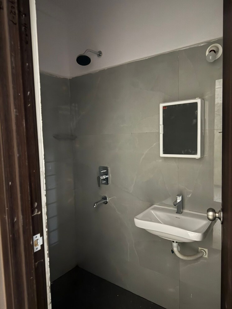 Bathroom, stand-alone-apartment 3 Bedroom 1476 Sq.Ft. Apartment In Madhapur Hyderabad 9624837