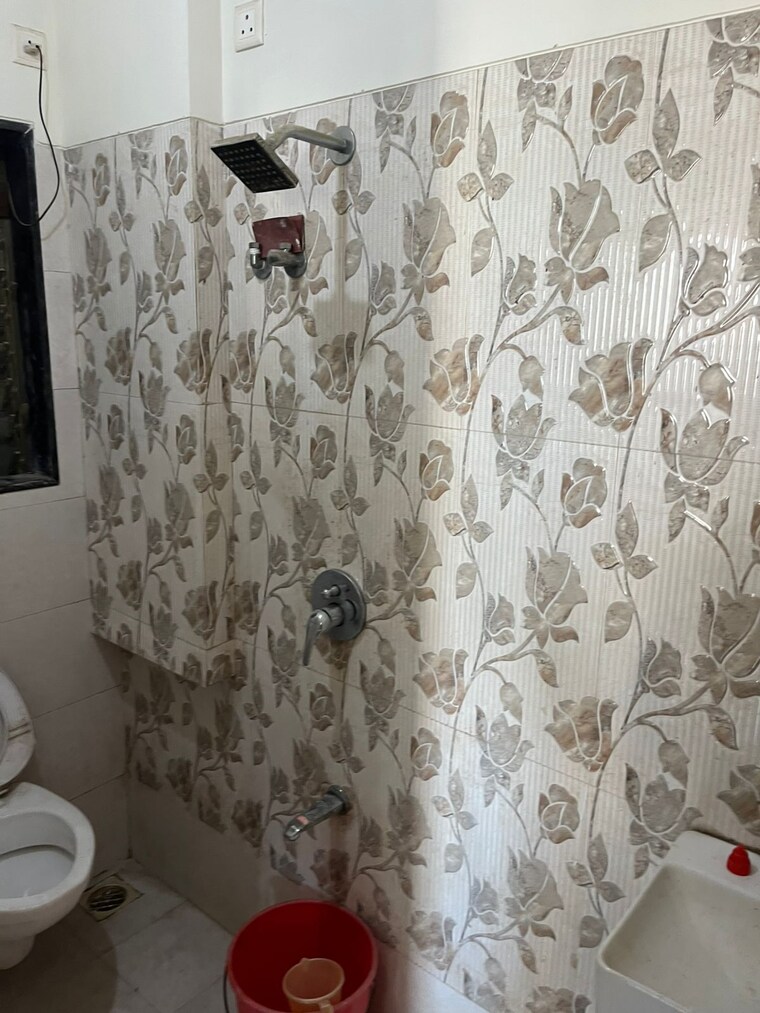 Bathroom, matunga west 1 Bedroom 440 Sq.Ft. Apartment In Matunga West Mumbai 9624858