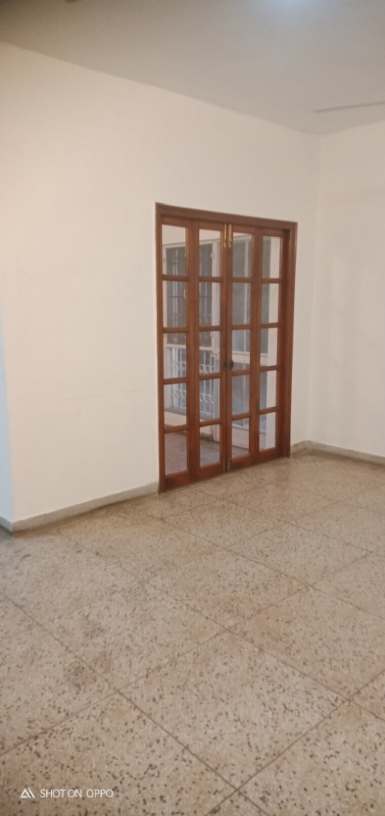 Room, dda-rosewood-apartments 3.5 Bedroom 1800 Sq.Ft. Apartment In Vasant Kunj Delhi 9624917