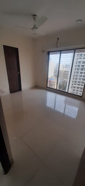 Room in 3 BHK Apartment at New India Grace Luxuria, Malad West – for Rent