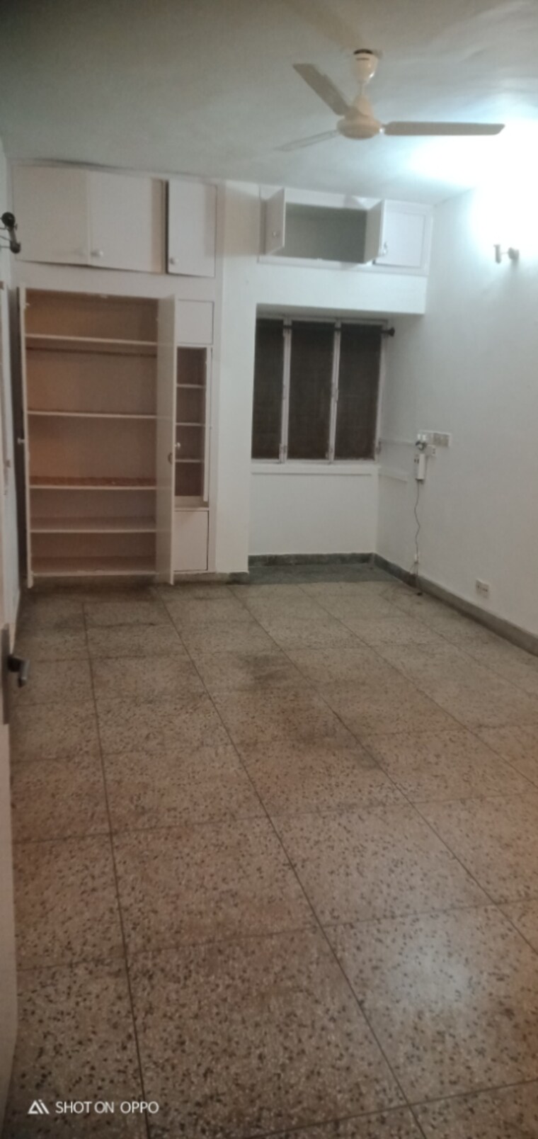 Room, dda-rosewood-apartments 3.5 Bedroom 1800 Sq.Ft. Apartment In Vasant Kunj Delhi 9624917