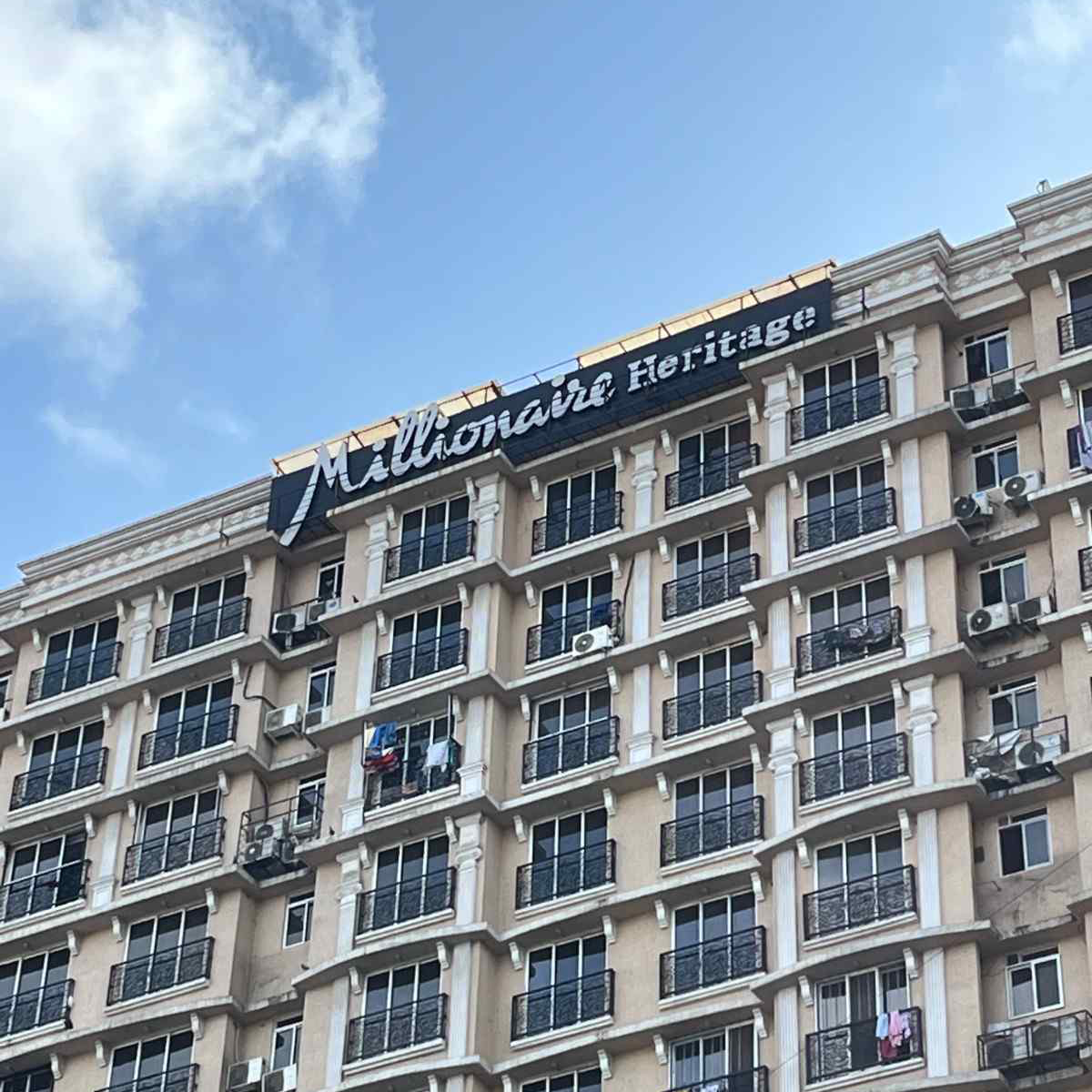 2 BHK 750 Sq.Ft. Apartment in Millionaire Heritage