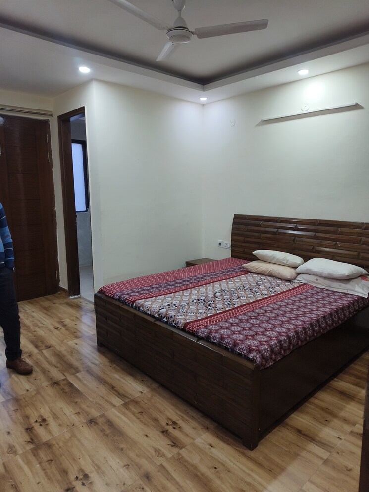 Bedroom, vipul-world-floors 3 Bedroom 1850 Sq.Ft. Builder Floor In Sector 48 Gurgaon 9624902
