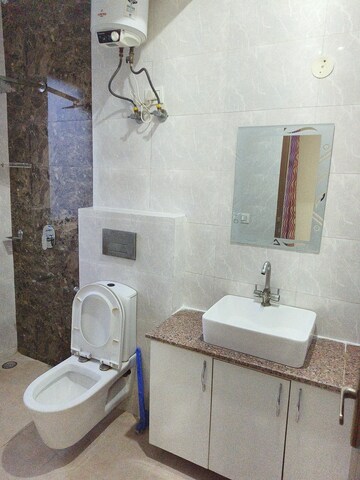 Bathroom in 3 BHK Builder Floor at Vipul World Floors, Sector 48 – for Rent