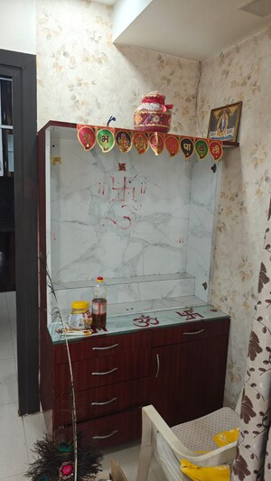 Room in 2 BHK Apartment at Theme Ambience Golf View, Gachibowli – for Rent