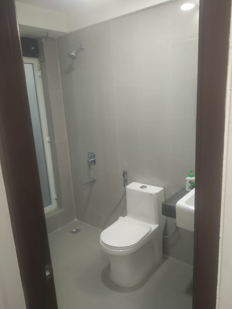 Bathroom, indiabulls-one-indiabulls 2 Bedroom 815 Sq.Ft. Apartment In Pokhran Road No Two Thane 9624916