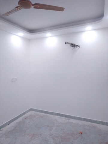 Room in 3 BHK Builder Floor at Govindpuri – for Sale