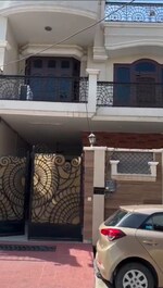 4 BHK + Extra Room 250 Sq.Mt. Independent House in Mansarover Colony, Line Par