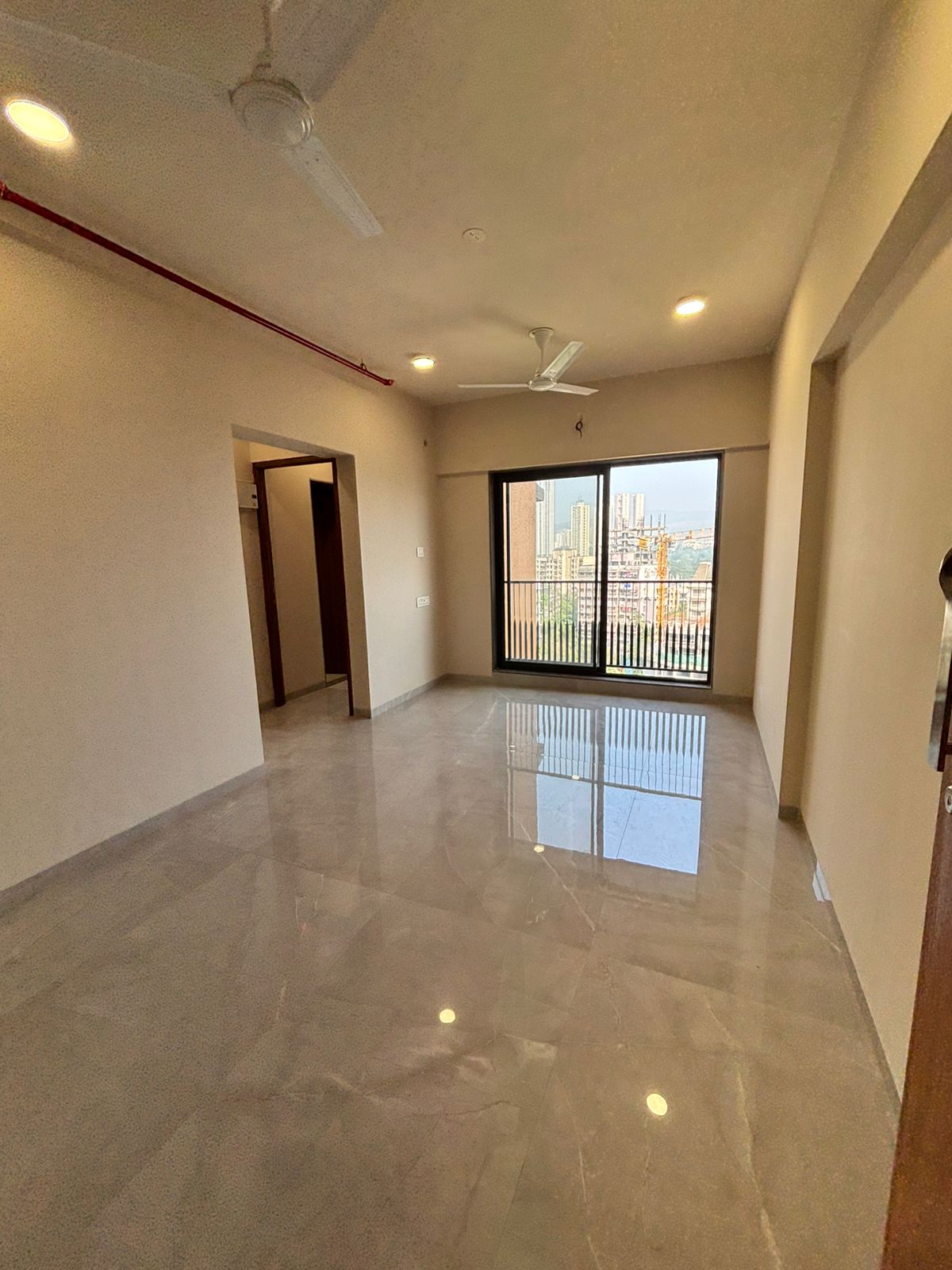 1 BHK 550 Sq.Ft. Apartment in Radhika CHS Goregaon