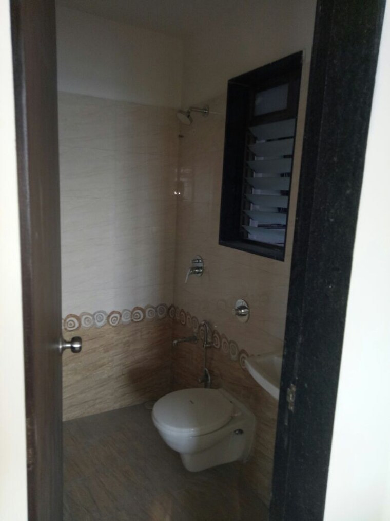 Bathroom, dheeraj-solitaire 1 Bedroom 650 Sq.Ft. Apartment In Malad West Mumbai 9625004