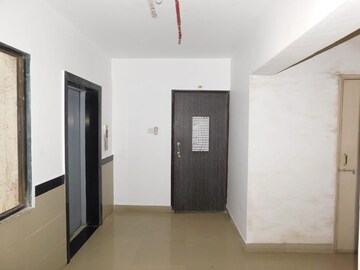 Room in 3 BHK Apartment at Ever Top Apartment, Andheri West – for Rent