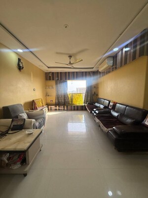 Living Room in 3 BHK Apartment at Azad Nagar – for Rent