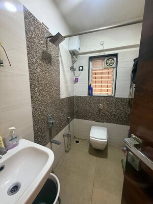 Attached Bathroom in 3 BHK Apartment at Azad Nagar – for Rent