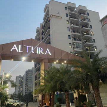 3 BHK Apartment For Rent in Altura Apartments, Nagla Road