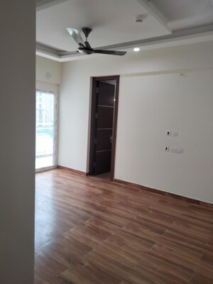 Room in 3 BHK Apartment at 3C Lotus Zing, Sector 168 – for Rent