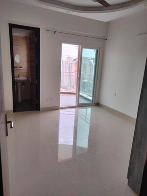 Room in 3 BHK Apartment at 3C Lotus Zing, Sector 168 – for Rent